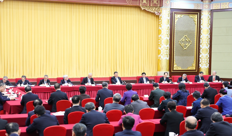 習(xí)近平在看望參加政協(xié)會議的民盟民進教育界委員時強調(diào): 強化教育對科技和人才支撐作用? 形成人才輩出人盡其才才盡其用生動局面